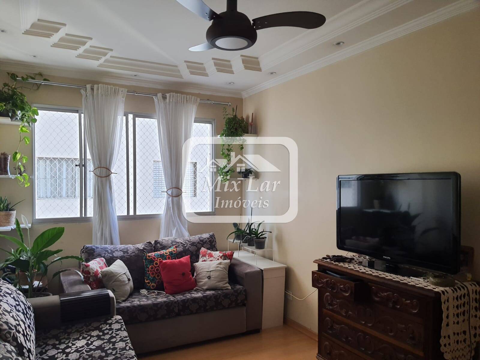 Apartamento à venda com 2 quartos, 63m² - Foto 2