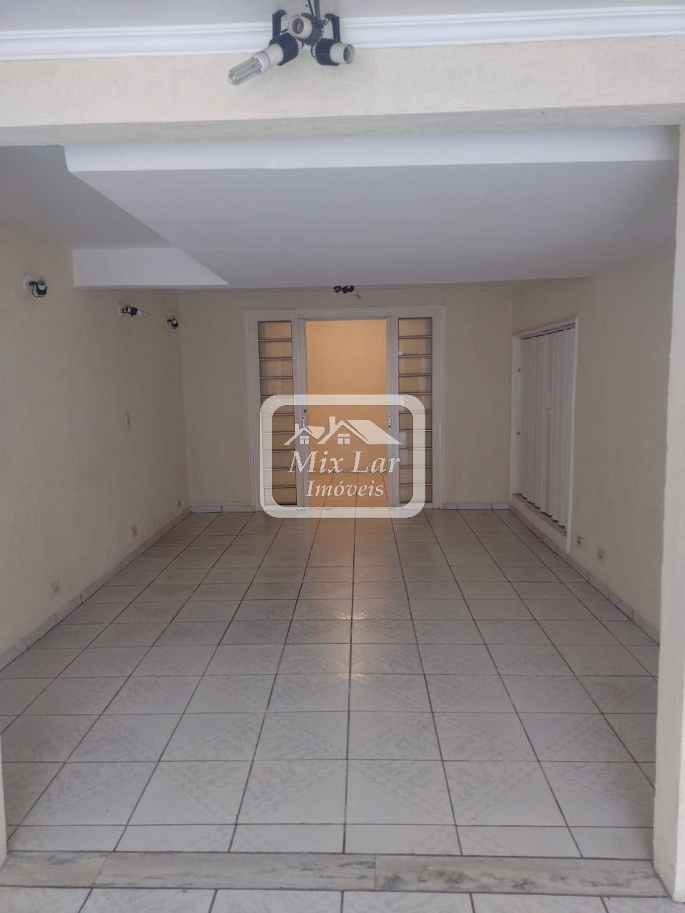 Sobrado à venda com 2 quartos, 183m² - Foto 2