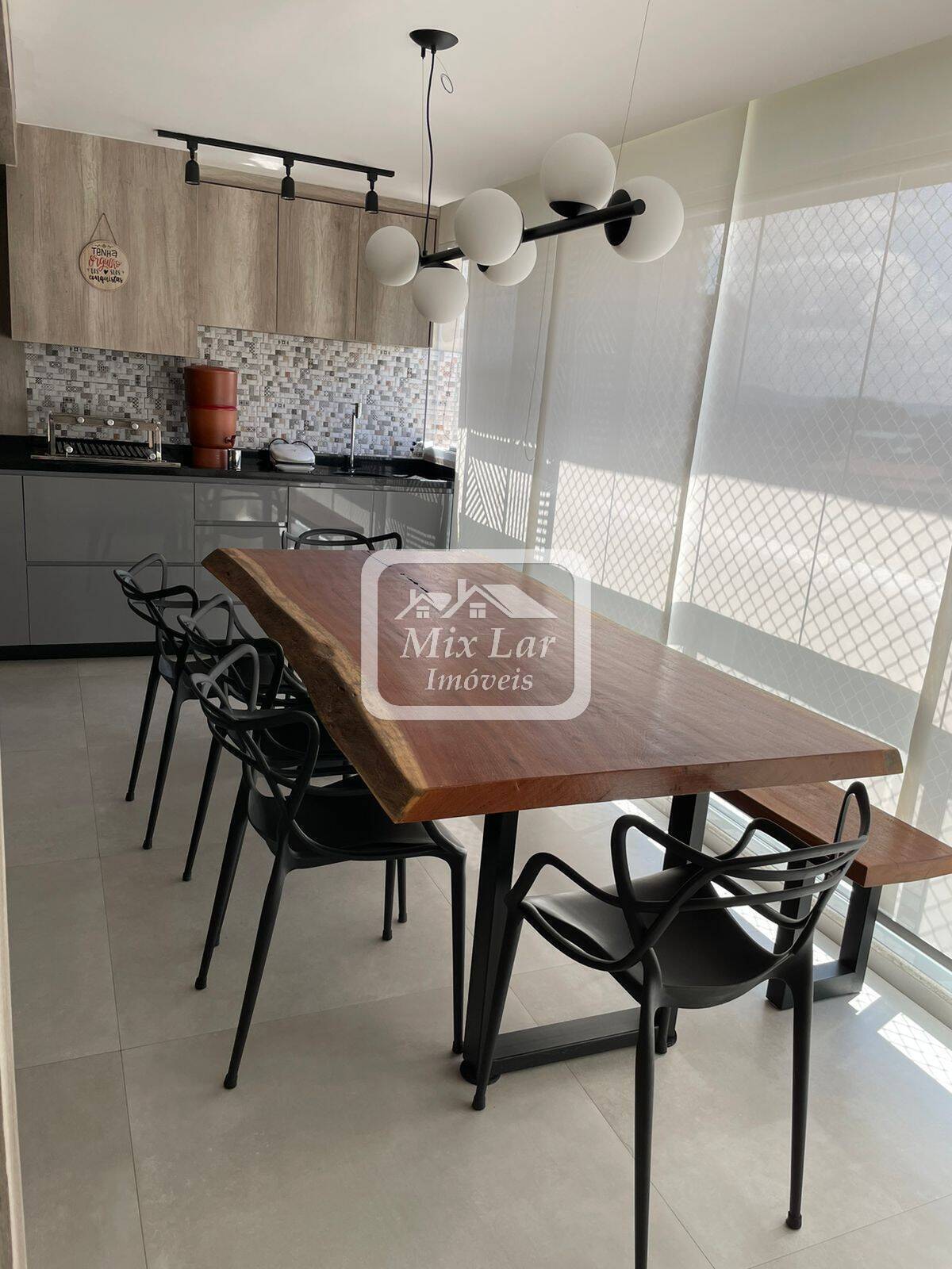 Apartamento à venda com 3 quartos, 96m² - Foto 4