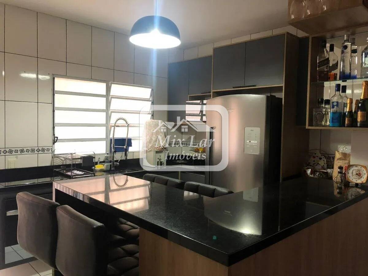 Sobrado à venda com 3 quartos, 241m² - Foto 7