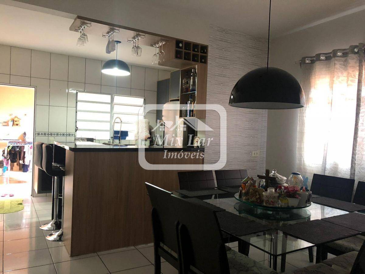 Sobrado à venda com 3 quartos, 241m² - Foto 3