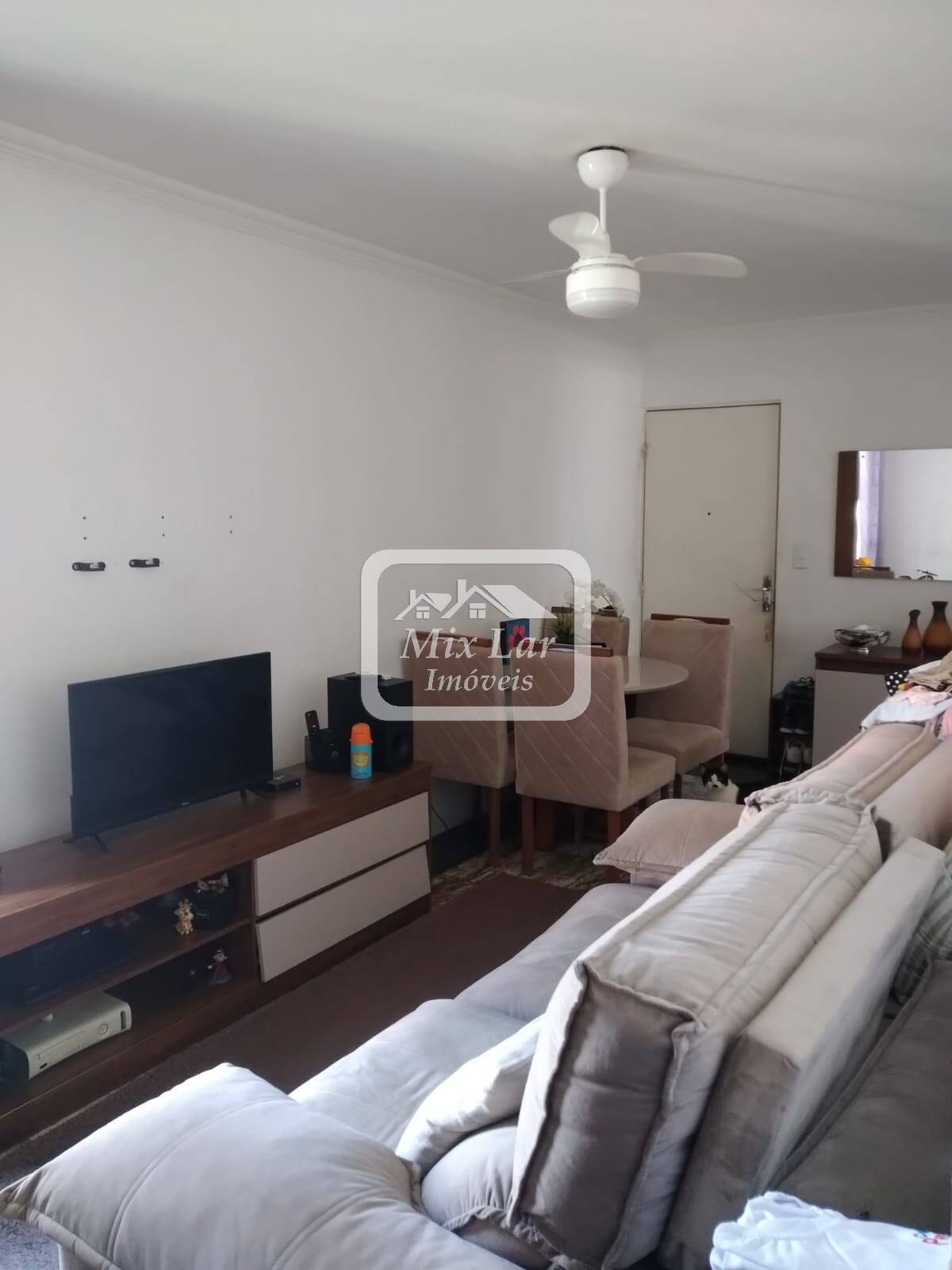 Apartamento à venda com 3 quartos, 64m² - Foto 2