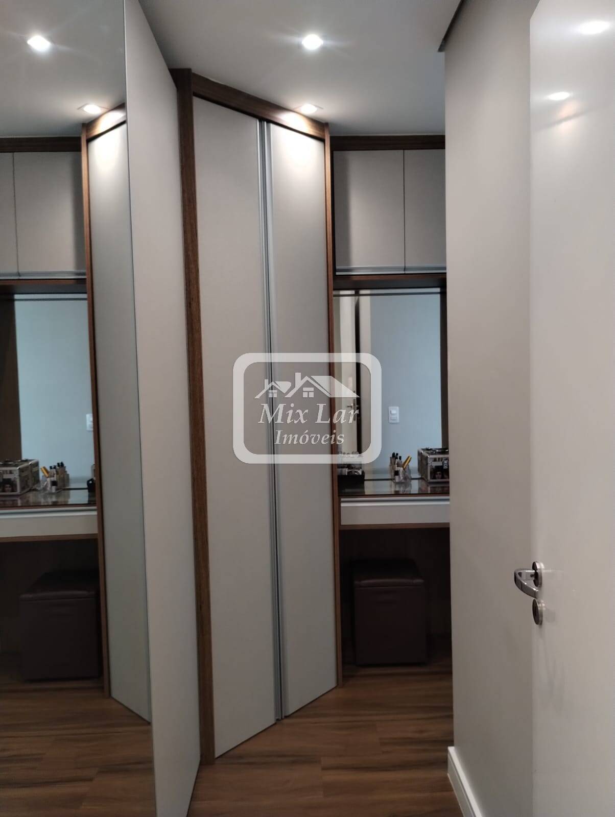 Apartamento à venda com 3 quartos, 96m² - Foto 22