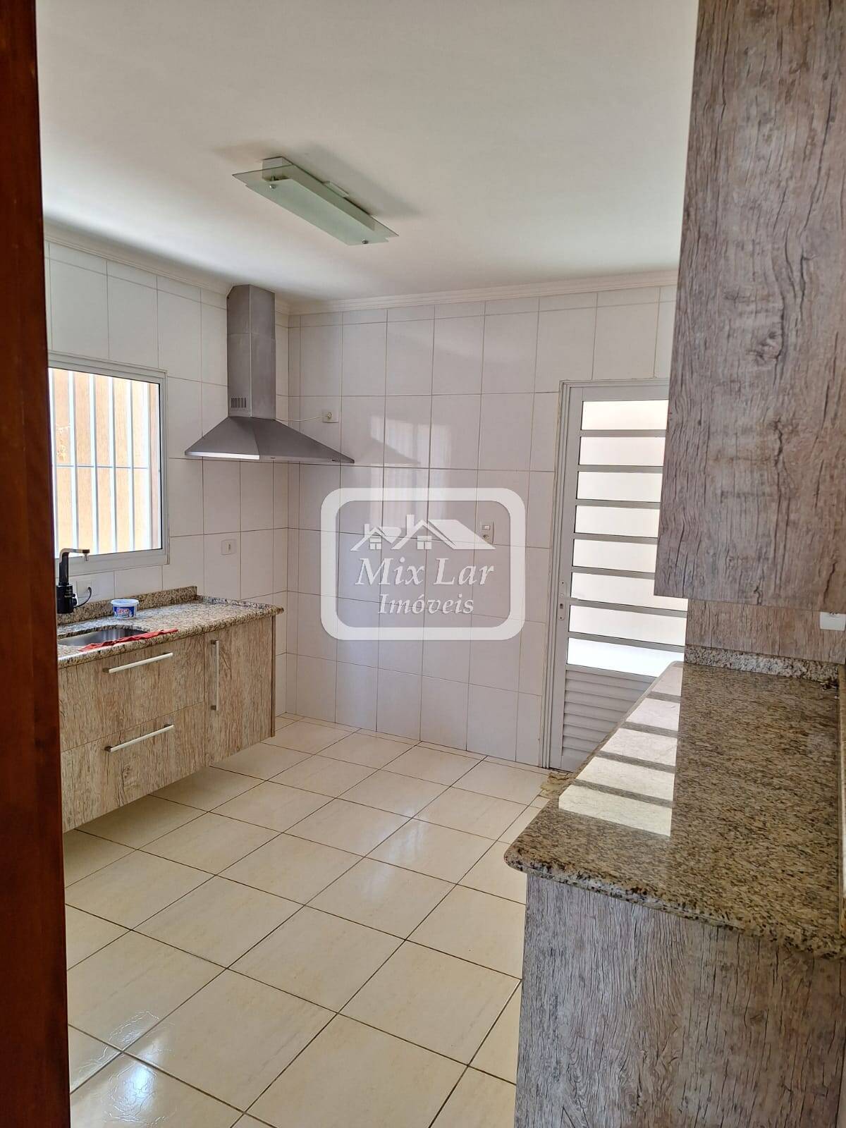 Sobrado à venda com 3 quartos, 180m² - Foto 13