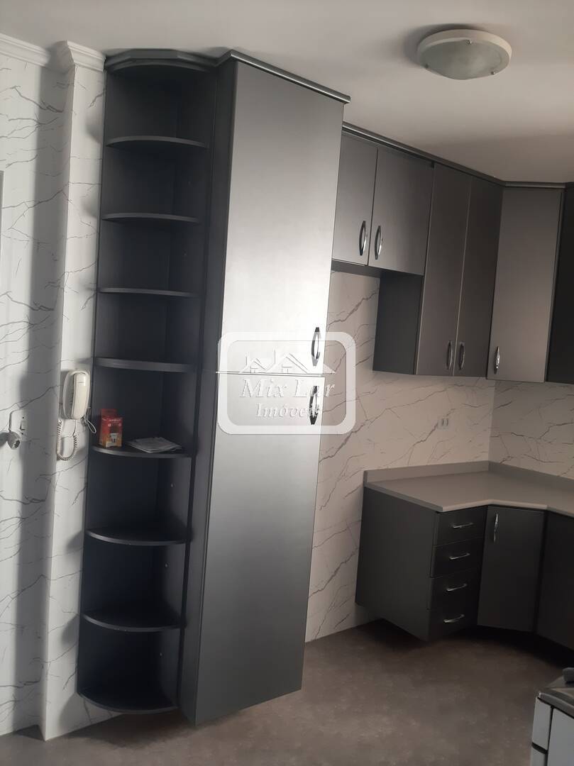 Apartamento à venda com 2 quartos, 70m² - Foto 2