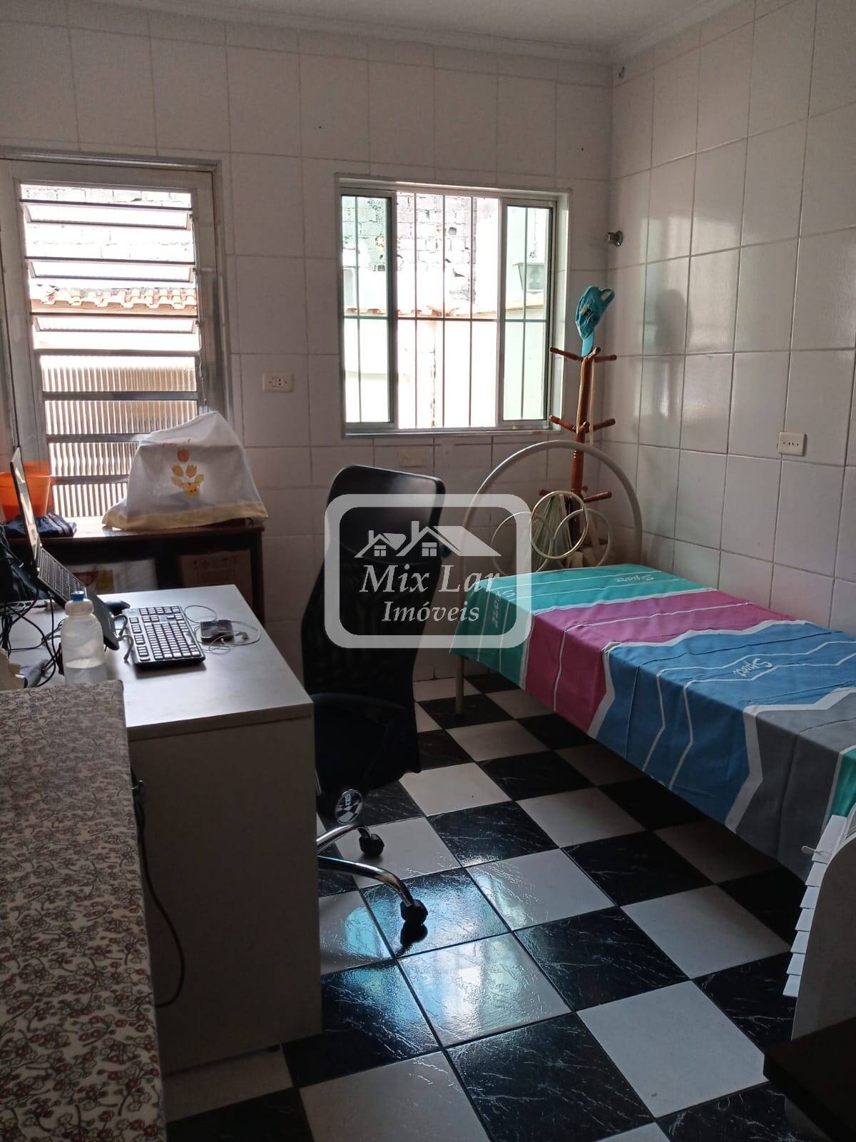 Sobrado à venda com 3 quartos, 200m² - Foto 11