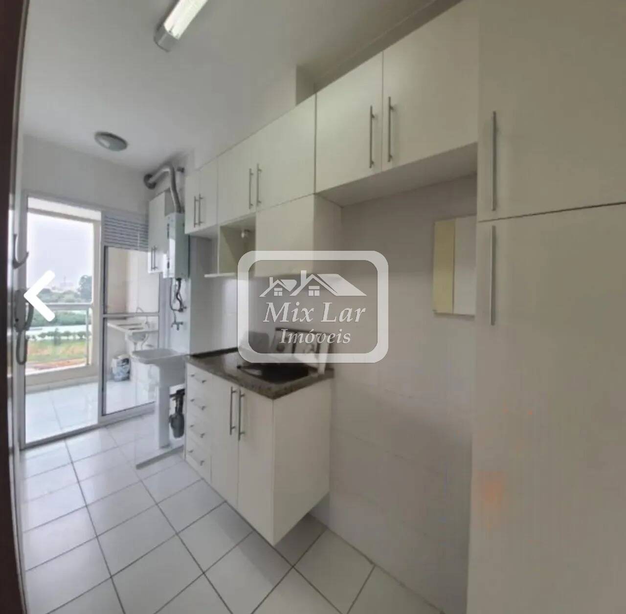 Apartamento à venda com 2 quartos, 60m² - Foto 4