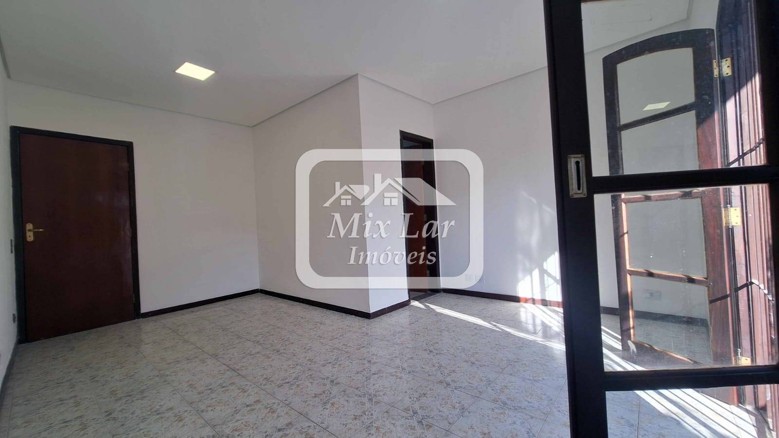 Sobrado à venda com 3 quartos, 252m² - Foto 24