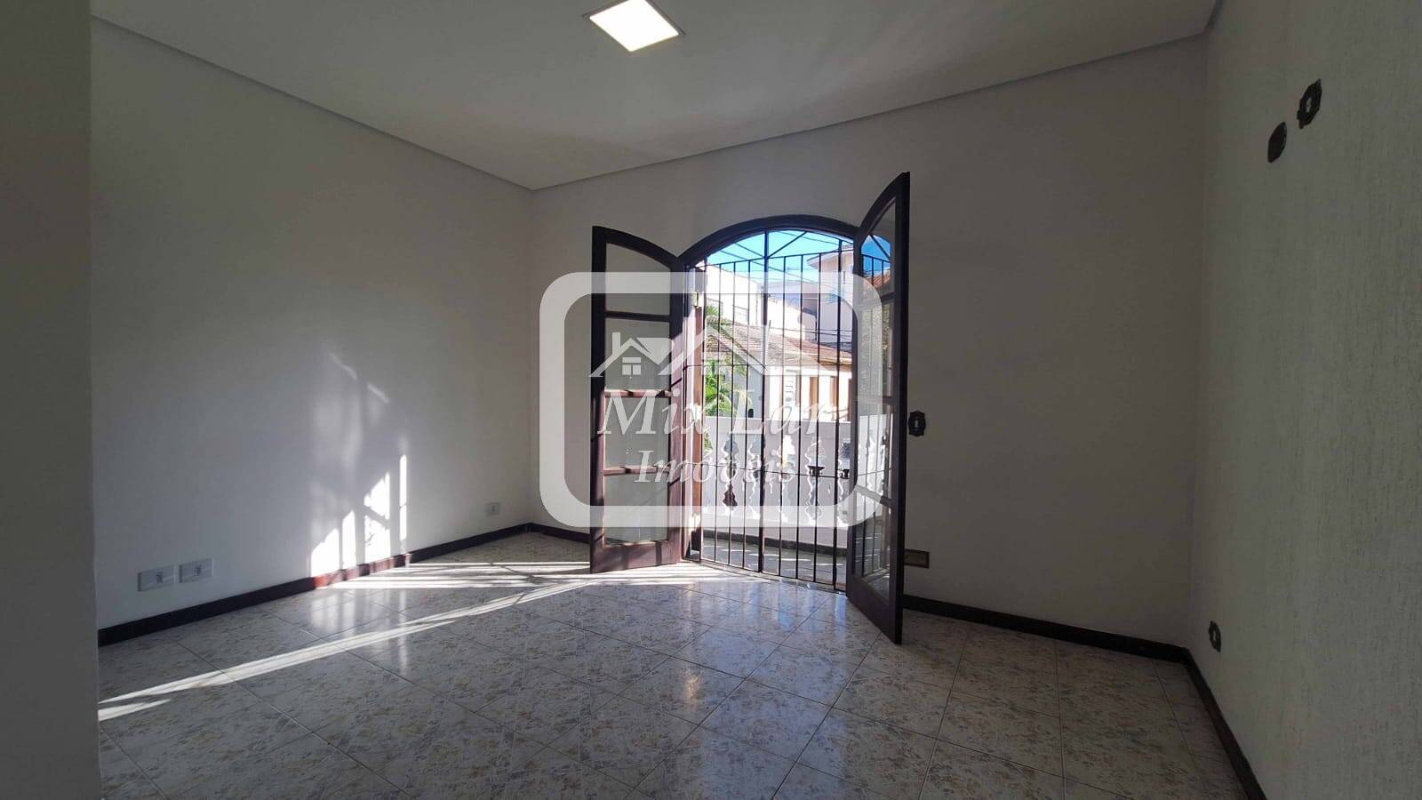 Sobrado à venda com 3 quartos, 252m² - Foto 33