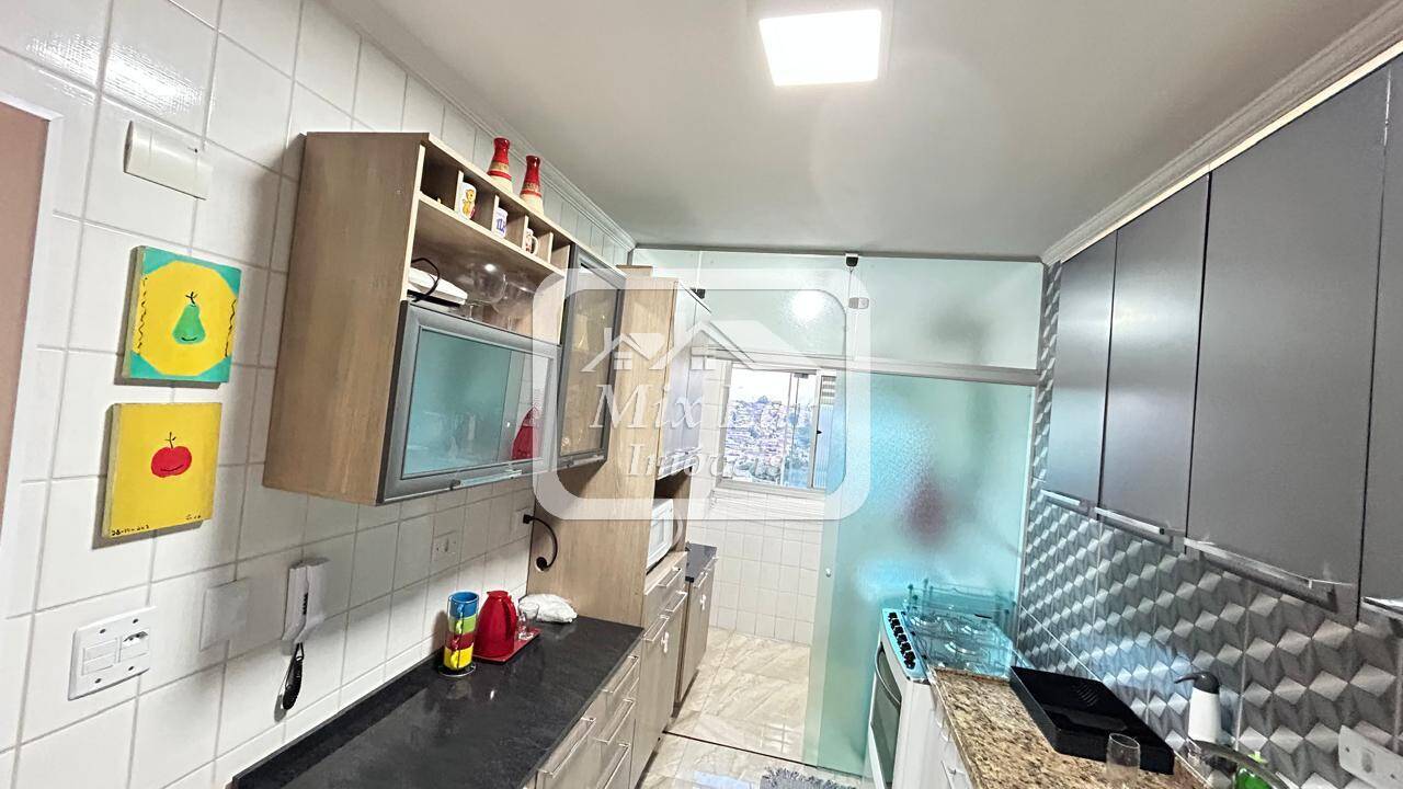 Apartamento à venda com 2 quartos, 61m² - Foto 15