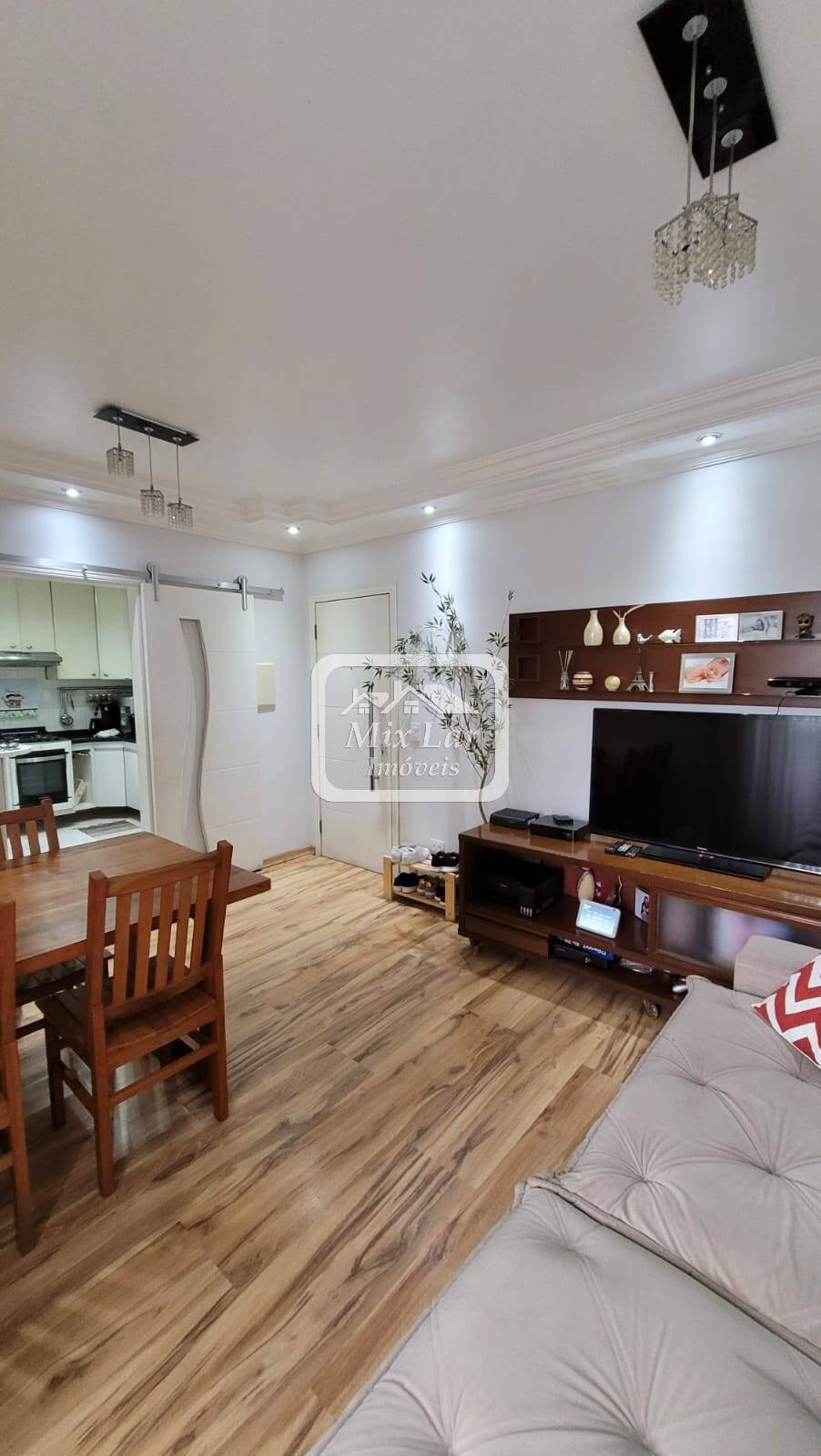 Apartamento à venda com 2 quartos, 61m² - Foto 7