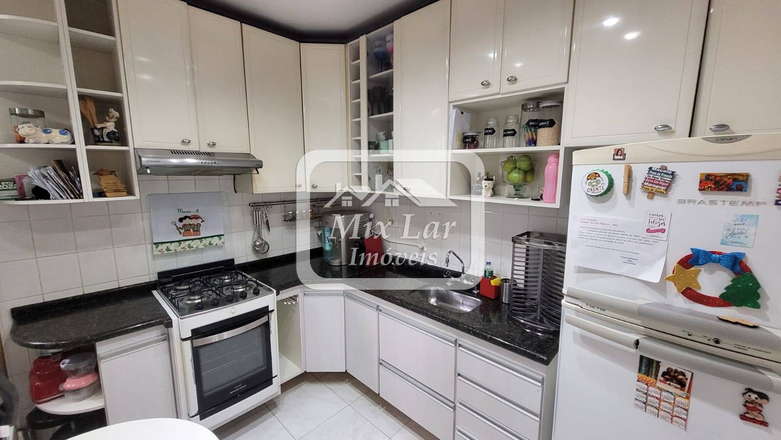 Apartamento à venda com 2 quartos, 61m² - Foto 4